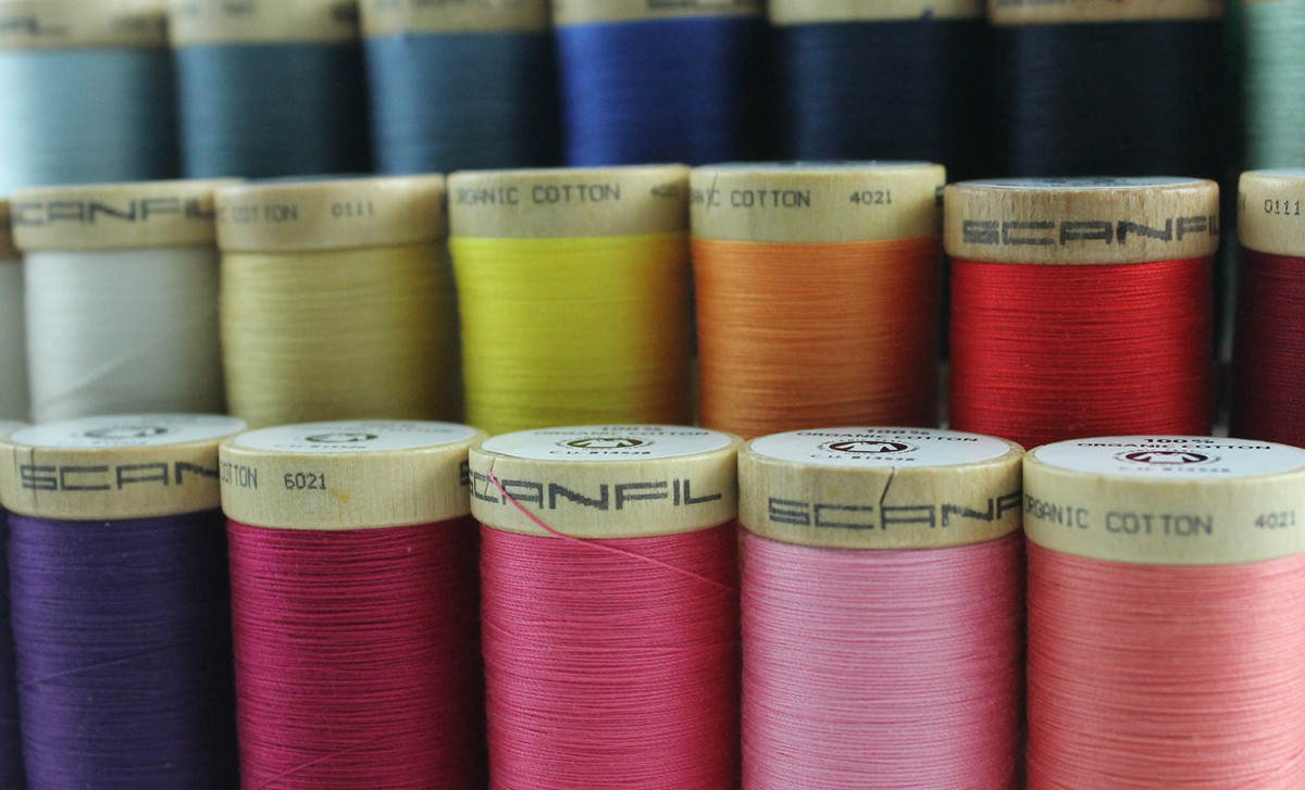 24 Colour Spools Finest Quality Sewing All Purpose 100% Pure Cotton Thread  Reel